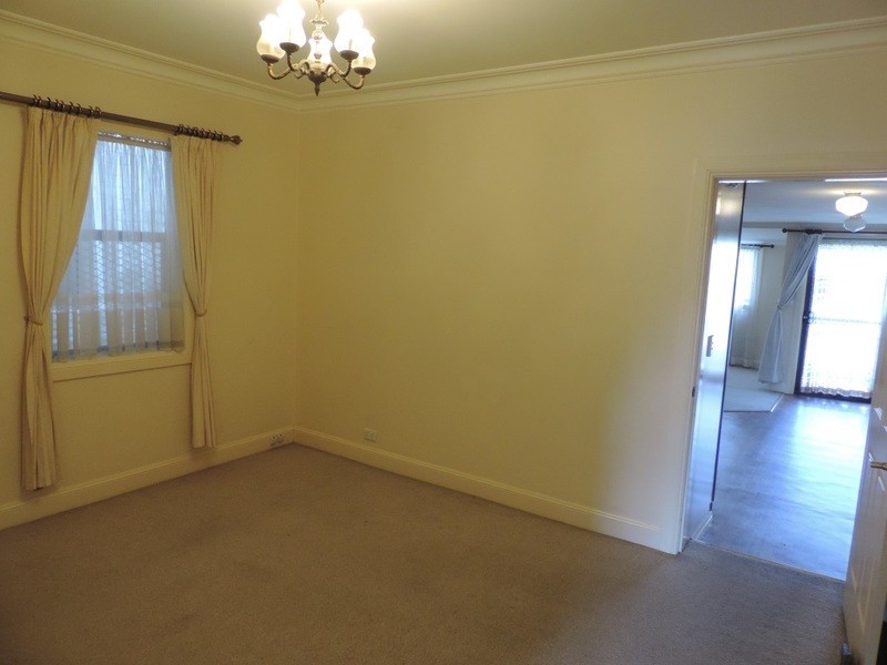 249 Bourke Street, Goulburn NSW 2580