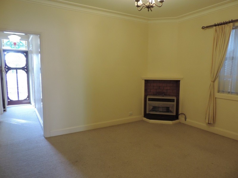 249 Bourke Street, Goulburn NSW 2580