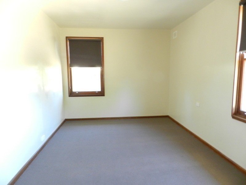 13 Caoura  Crescent, Goulburn NSW 2580
