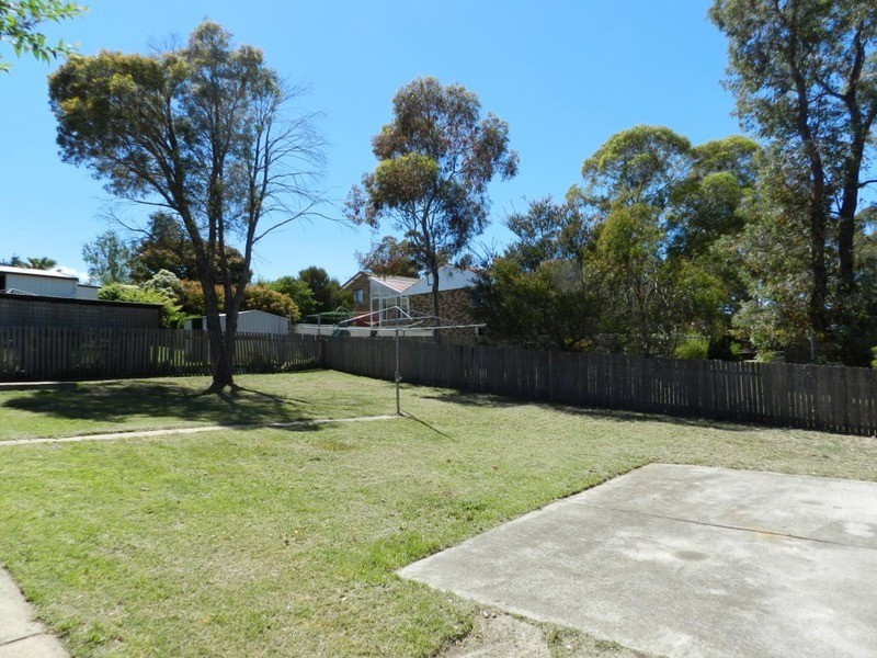 13 Caoura  Crescent, Goulburn NSW 2580