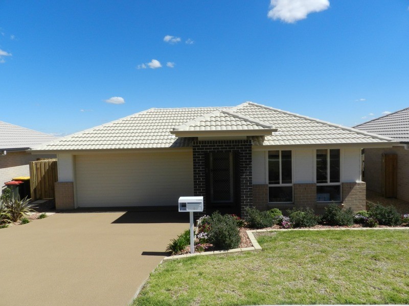 4 Walsh Drive, Goulburn NSW 2580