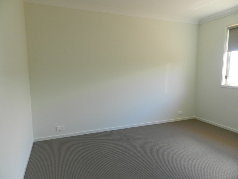 4 Walsh Drive, Goulburn NSW 2580