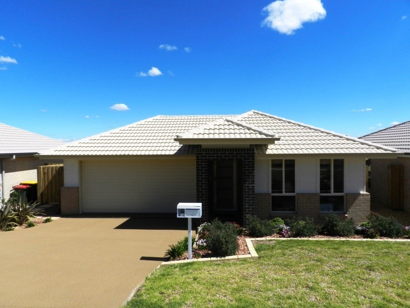 4 Walsh Drive, Goulburn NSW 2580