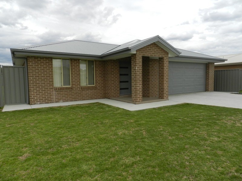93 Gibson Street, Goulburn NSW 2580