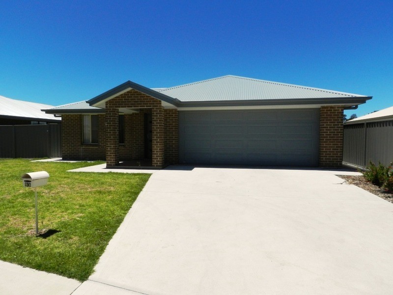 93 Gibson Street, Goulburn NSW 2580