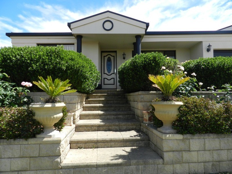 5 Dimitri Street, Goulburn NSW 2580