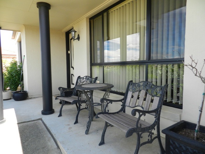 5 Dimitri Street, Goulburn NSW 2580