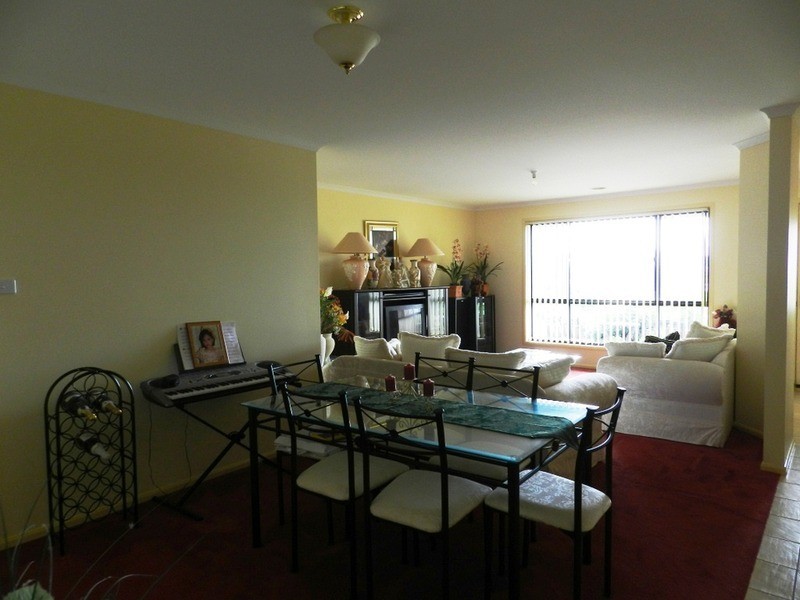 5 Dimitri Street, Goulburn NSW 2580