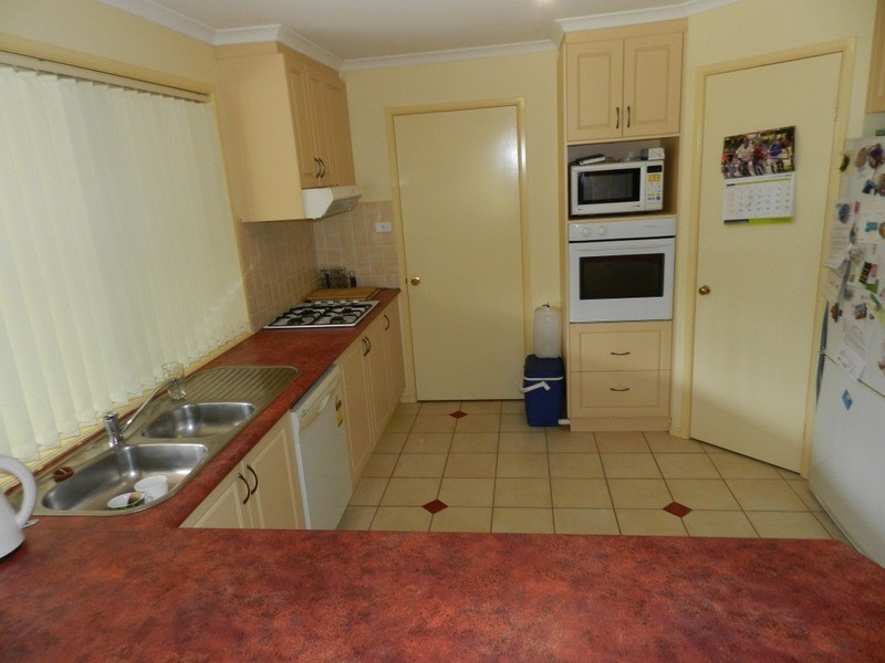 5 Dimitri Street, Goulburn NSW 2580