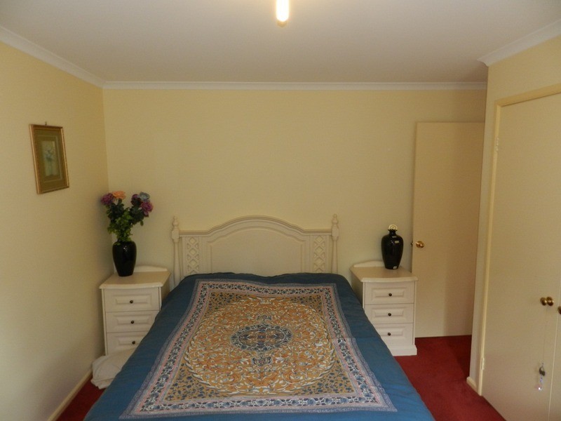 5 Dimitri Street, Goulburn NSW 2580