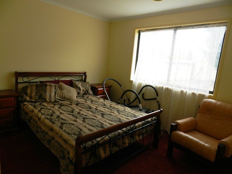 5 Dimitri Street, Goulburn NSW 2580