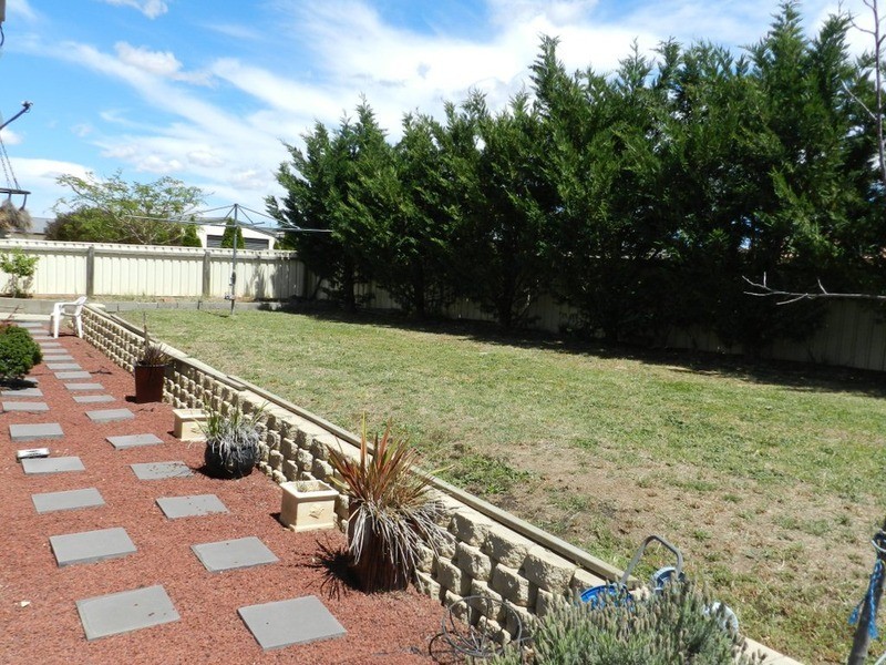 5 Dimitri Street, Goulburn NSW 2580