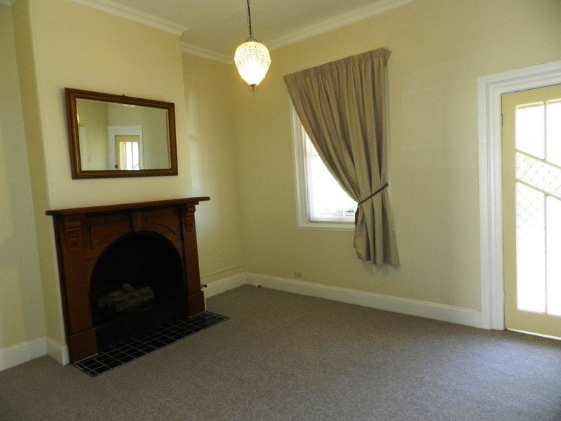 6 Australia Street, Goulburn NSW 2580