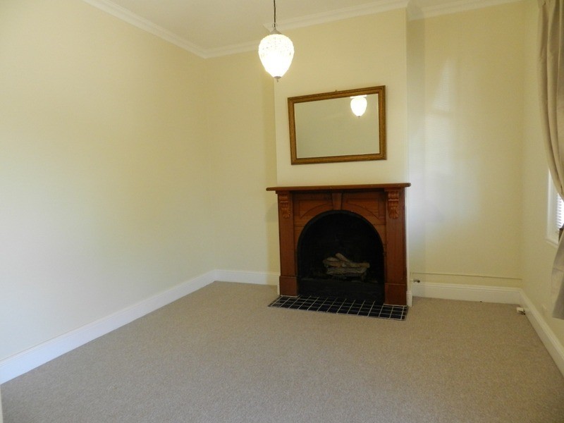 6 Australia Street, Goulburn NSW 2580