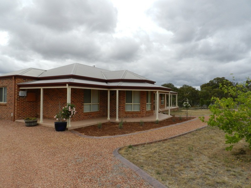 1230  Bullamalita Road, Goulburn NSW 2580