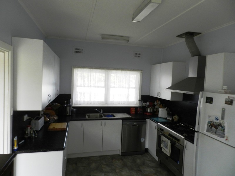 121 Oak Valley Road, Marulan NSW 2579