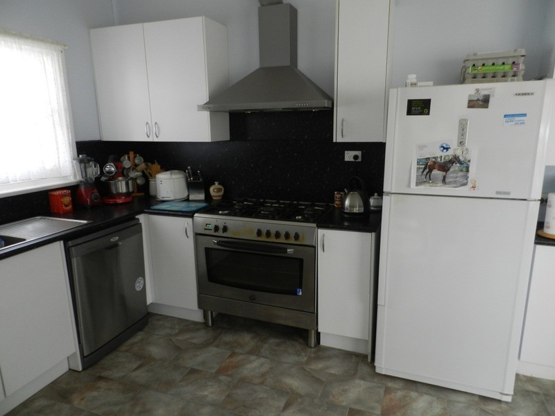 121 Oak Valley Road, Marulan NSW 2579