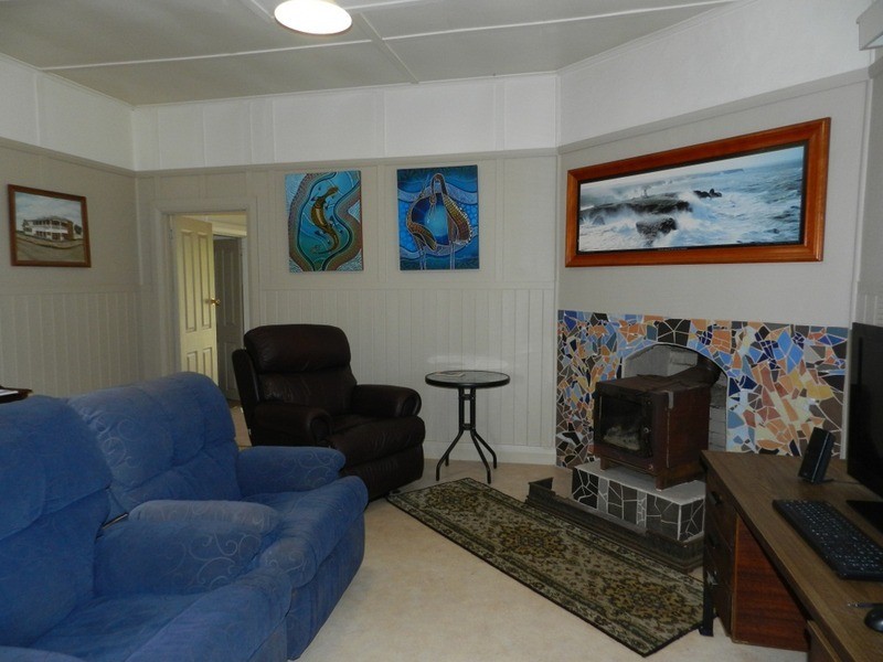 27 Wolseley  Road, Crookwell NSW 2583