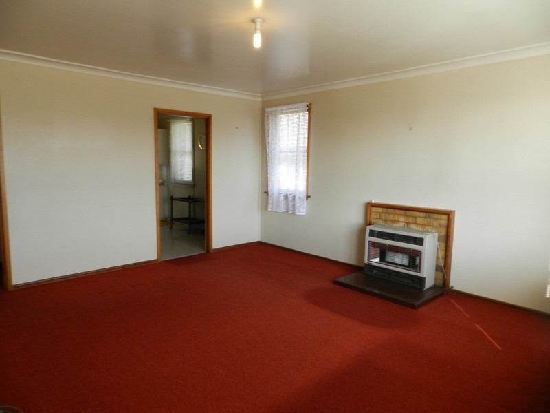 87 Wade  Street, Crookwell NSW 2583