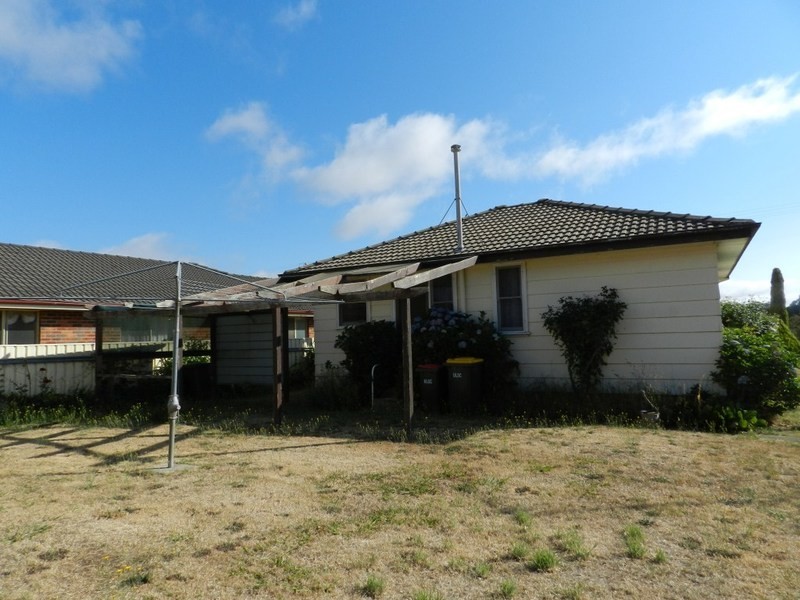 87 Wade  Street, Crookwell NSW 2583