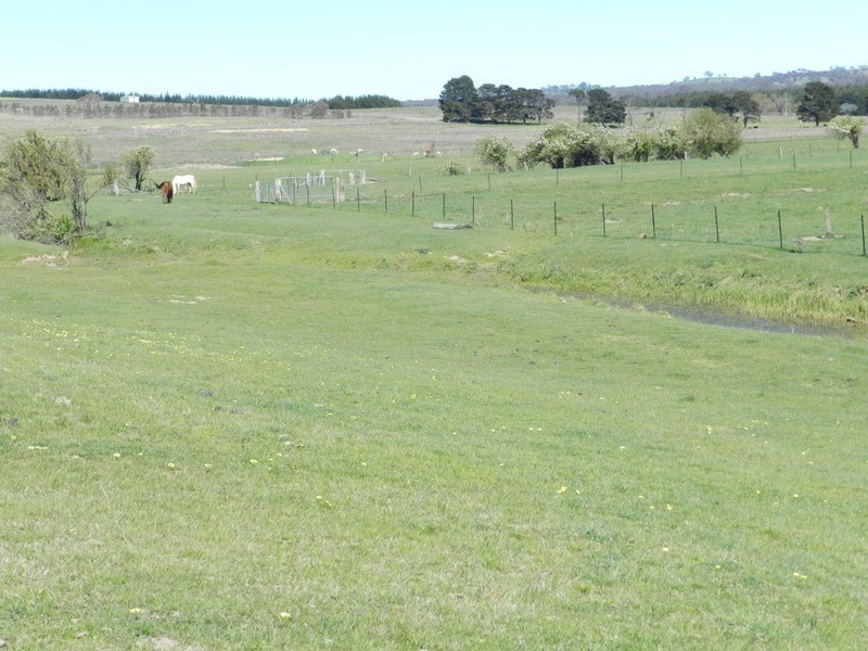 1522 Gurrundah Road, Parkesbourne NSW 2580