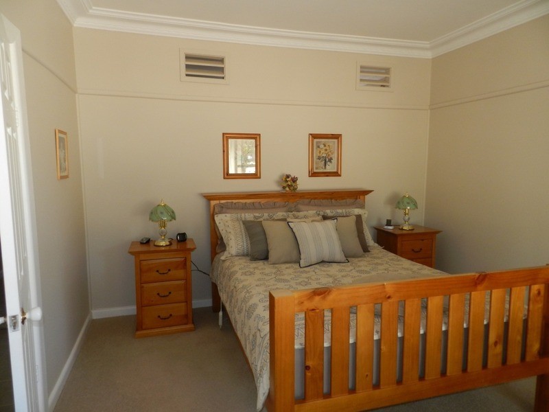 77 Macarthur Street, Taralga NSW 2580