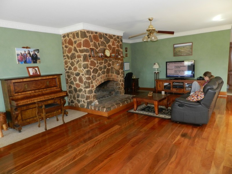 320 Boobalaga Road, Crookwell NSW 2583