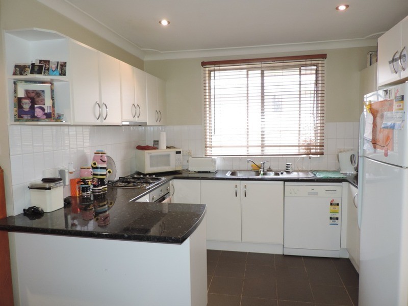 4/8 Cowper Street, Goulburn NSW 2580