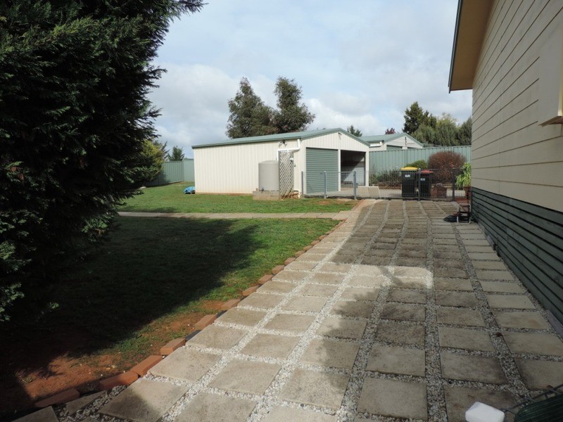 14 Willis Street, Crookwell NSW 2583