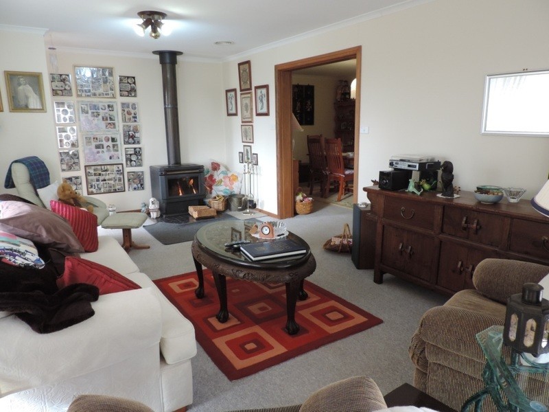 14 Willis Street, Crookwell NSW 2583