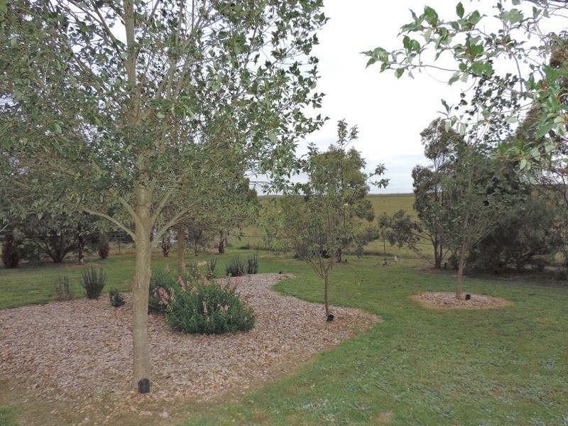 2388 Currawang Road, Collector NSW 2581