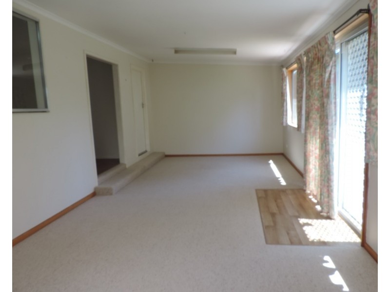 25A Buffalo Crescent, Goulburn NSW 2580