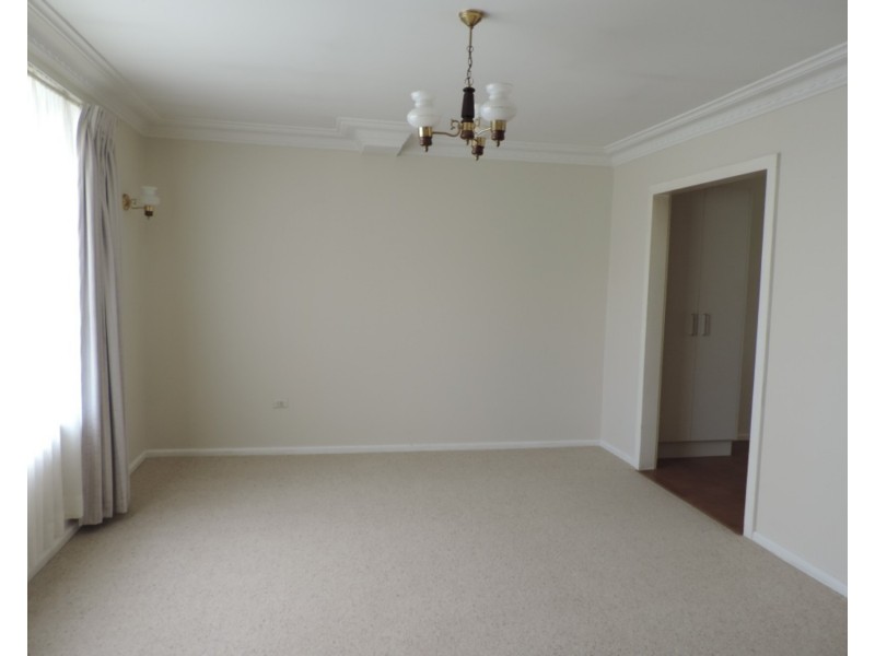 25A Buffalo Crescent, Goulburn NSW 2580