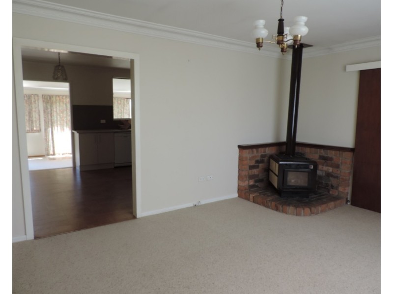 25A Buffalo Crescent, Goulburn NSW 2580