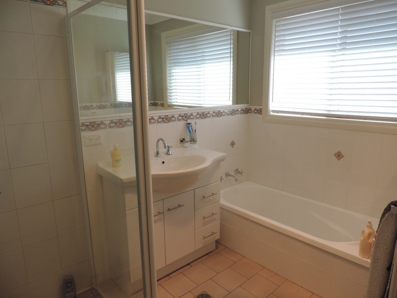 32 Bradford Drive, Goulburn NSW 2580