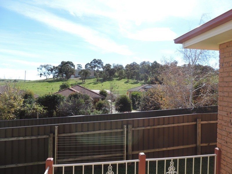32 Bradford Drive, Goulburn NSW 2580