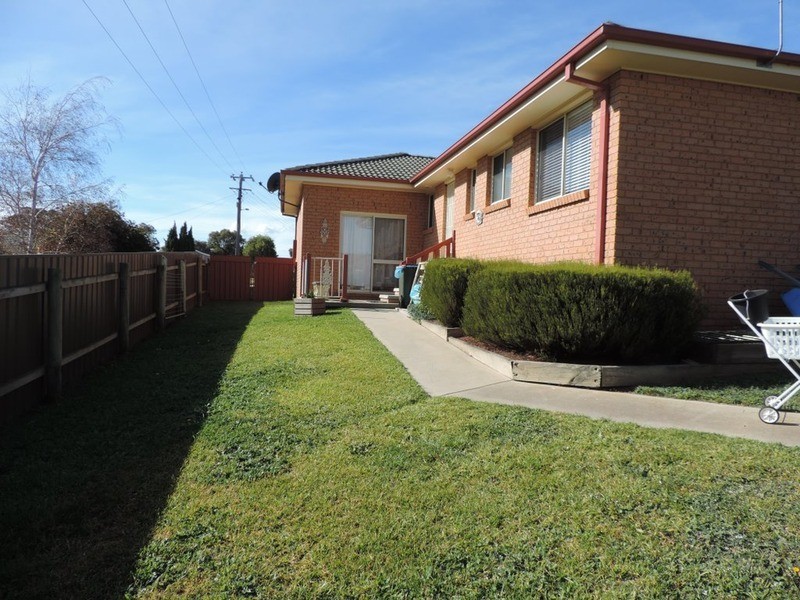 32 Bradford Drive, Goulburn NSW 2580