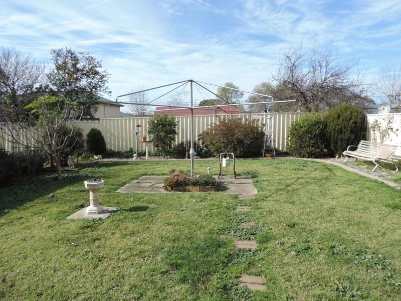 11 Cressy Street, Goulburn NSW 2580