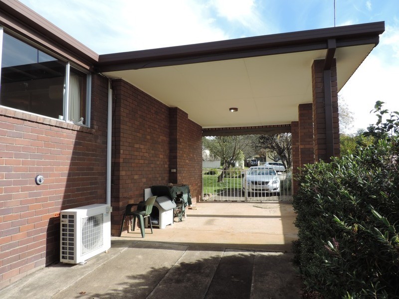 11 Cressy Street, Goulburn NSW 2580