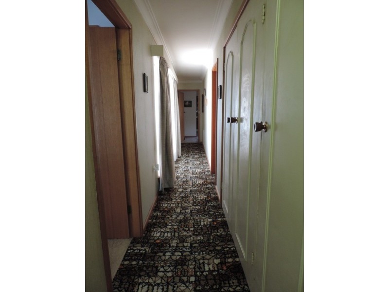 11 Cressy Street, Goulburn NSW 2580