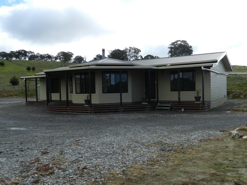 325 Mullins Creek Road, Breadalbane NSW 2581