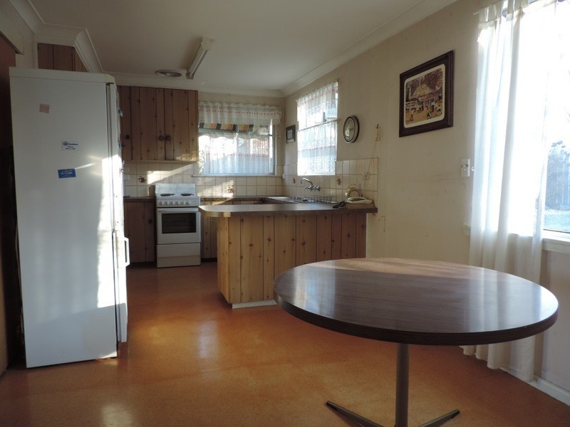 2 Crown  Street, Crookwell NSW 2583