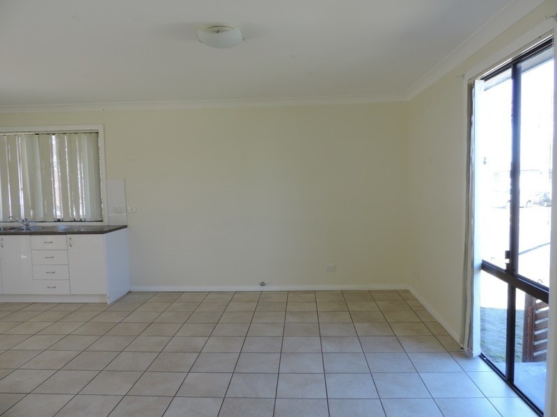 4 Caoura Crescent, Goulburn NSW 2580