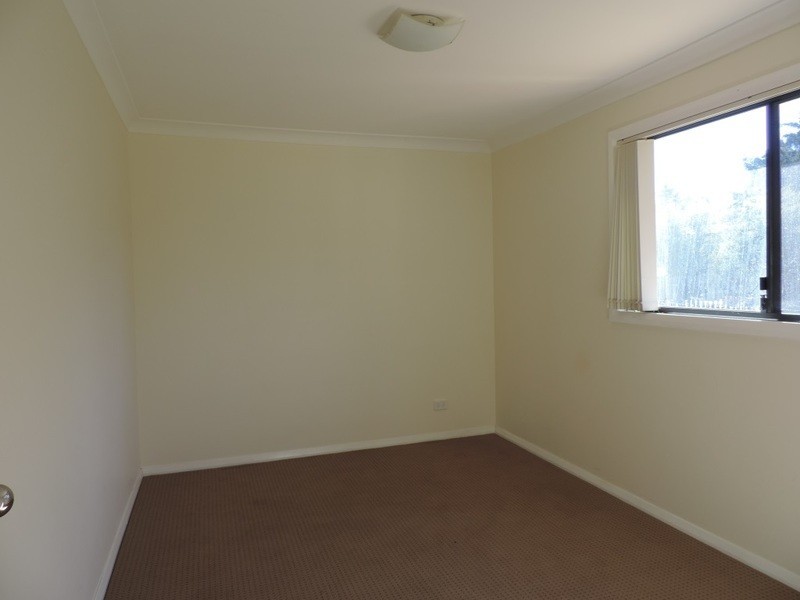 4 Caoura Crescent, Goulburn NSW 2580