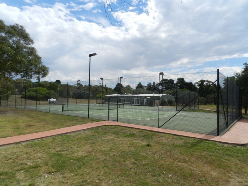 24 Redgum Drive, Tallong NSW 2579