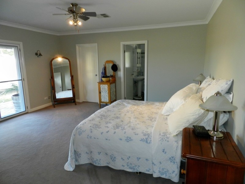 33 Ravenswood Lane, Goulburn NSW 2580