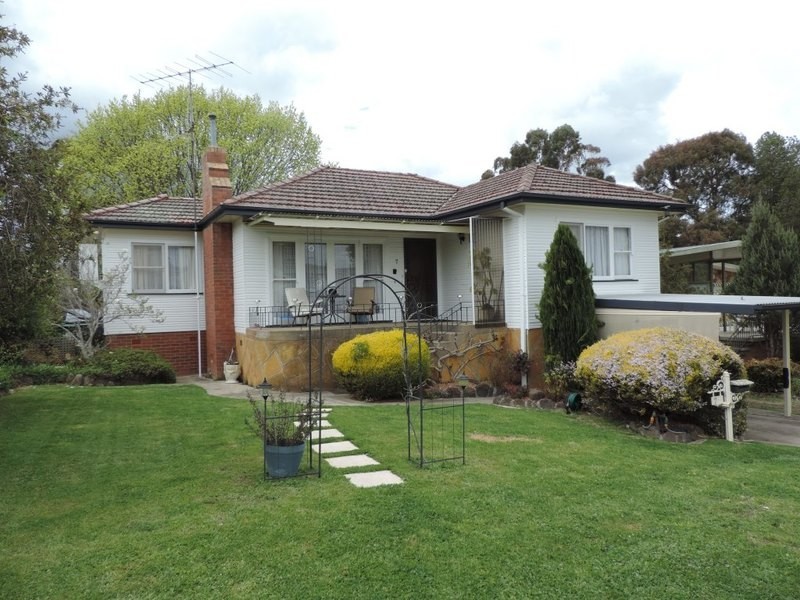 7 Emmerson Street, Goulburn NSW 2580