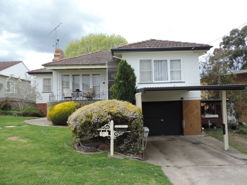 7 Emmerson Street, Goulburn NSW 2580