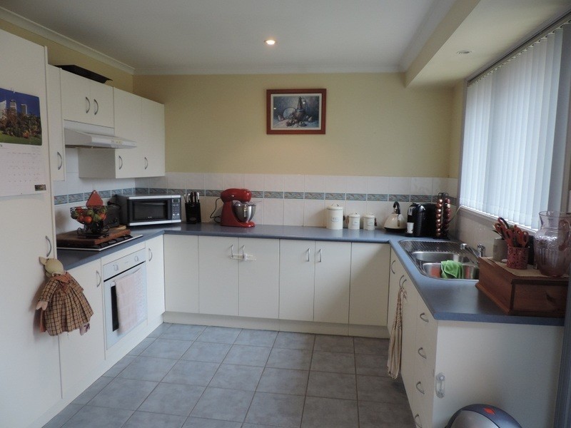 6 Ivy Lea Place, Goulburn NSW 2580