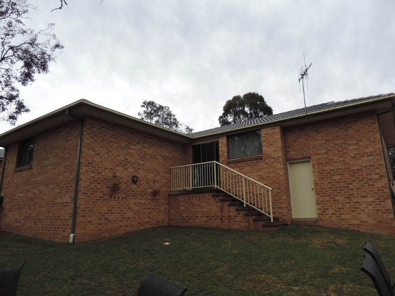 6 Ivy Lea Place, Goulburn NSW 2580
